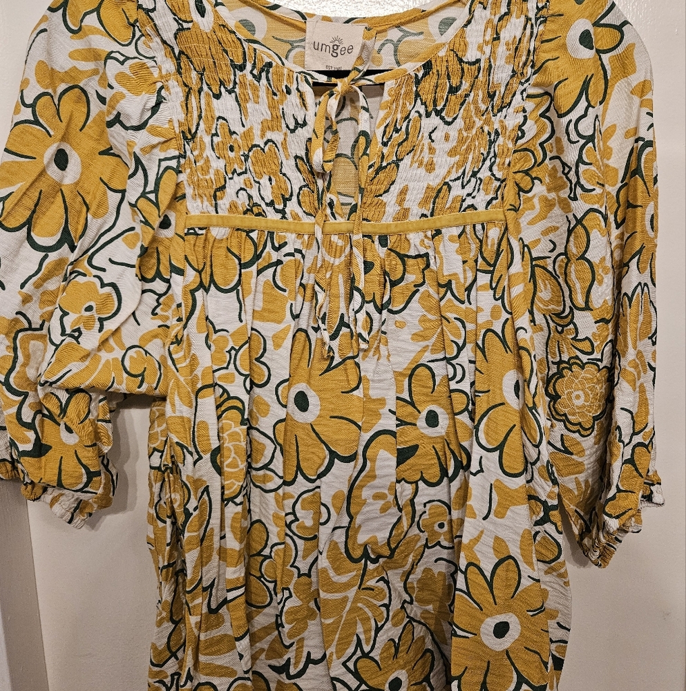 Umgee Women's Yellow Floral Top